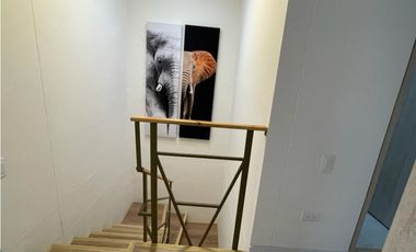 Arriiendo Casa de dos niveles en Conjunto Cerrado en Cajica .