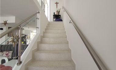 CASA PARA LA VENTA EN CONDOMINIO EN EL SUR ARMENIA QUINDO