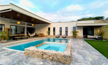 CASA CAMPESTRE EN VENTA - CARTAGO