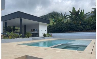 VENDO FINCA EN SANTUARIO COD 9692475