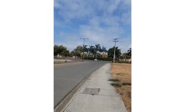 SAMBORONDON CIUDAD CELESTE VENDO/ ALQUILO TERRENO COMERCIAL 3.015 M2