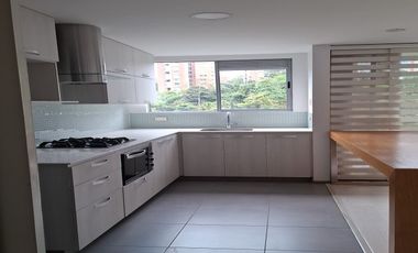 Apartamento En Arriendo En Envigado El Esmeraldal -PARTNER-