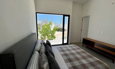 CASA EN VENTA EN PRIVADA RESIDENCIAL OASIS CHOLUL, MERIDA