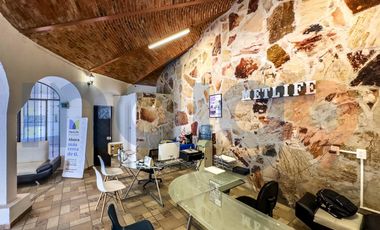 Casa en Venta en Tequisquiapan (Incluye 2 casas y 4 locales comerciales)