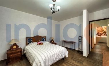 Casa en Venta en Tequisquiapan (Incluye 2 casas y 4 locales comerciales)