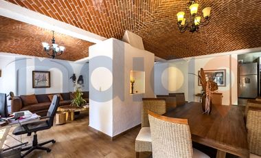 Casa en Venta en Tequisquiapan (Incluye 2 casas y 4 locales comerciales)