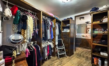 Casa en Venta en Tequisquiapan (Incluye 2 casas y 4 locales comerciales)