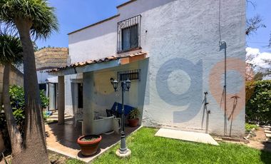 Casa en Venta en Tequisquiapan (Incluye 2 casas y 4 locales comerciales)