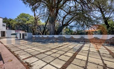 Casa en Venta en Tequisquiapan (Incluye 2 casas y 4 locales comerciales)