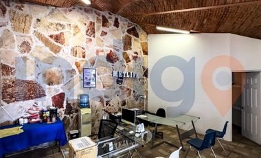 Casa en Venta en Tequisquiapan (Incluye 2 casas y 4 locales comerciales)