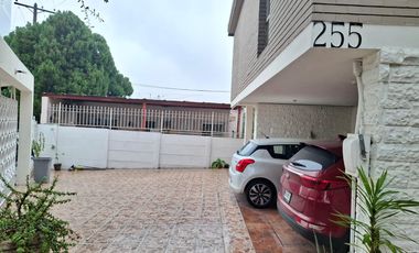 CASA EN VENTA LOMA LARGA MONTERREY