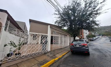 CASA EN VENTA LOMA LARGA MONTERREY
