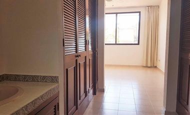 Casa en venta por Ave Luna SMZ Supermanzana 43, Cancun