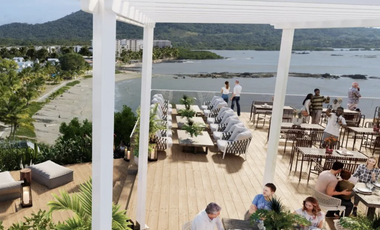 PLAYA DORADA / OCEAN FRONT / APARTAMENTO EN PRE VENTA / ENTREGA 2027