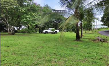 ARRAIJAN / NUEVO EMPERADOR / 2494M / TERRENO PLANO / SOBRE VIA