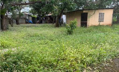 HERRERA / CHITRE / 609M / 3 HABITACIONES / 2 PARKING / TERRAZA