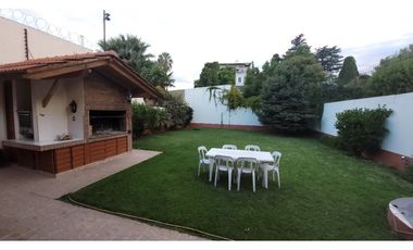 Vendemos excelente Casa en 6° Sección, Ciudad, Mendoza