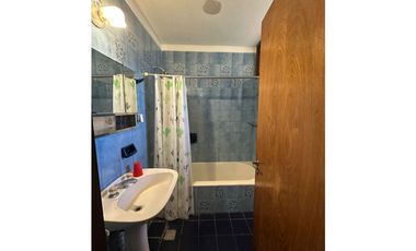 Venta Chalet 5 ambientes en zona San Carlos.