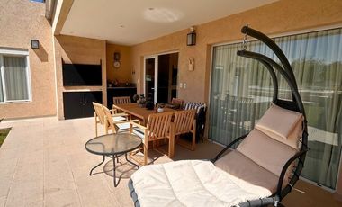 Casa en venta en Barrio privado Pago Chico