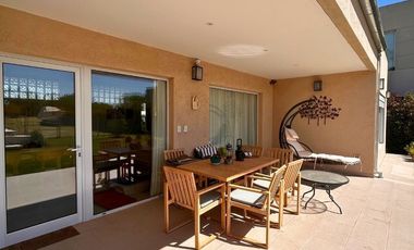 Casa en venta en Barrio privado Pago Chico