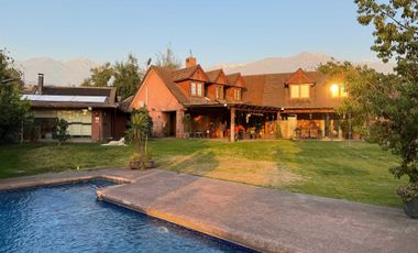 Casa en arriendo en LA REINA