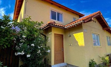 Casa en venta en MACHALÍ