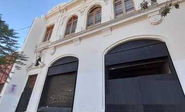 Local Comercial en Arriendo en Sector Metro Puente Cal Y Canto