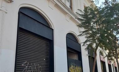 Local Comercial en Arriendo en Sector Metro Puente Cal Y Canto