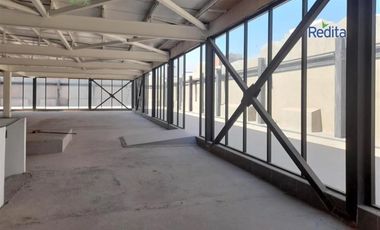 Local Comercial en Arriendo en Sector Metro Puente Cal Y Canto