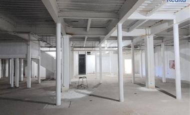 Local Comercial en Arriendo en Sector Metro Puente Cal Y Canto