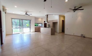 Departamento planta baja en renta en Serena, Yucatán Country Club.