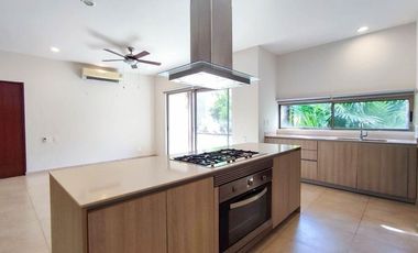 Departamento planta baja en renta en Serena, Yucatán Country Club.