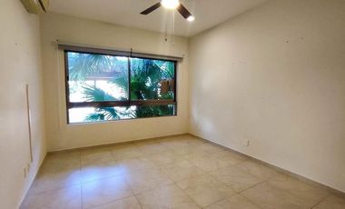 Departamento planta baja en renta en Serena, Yucatán Country Club.