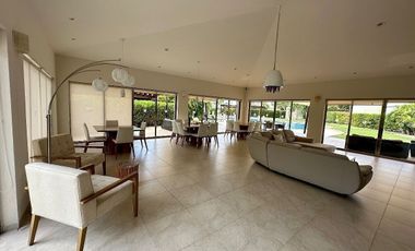 Departamento planta baja en renta en Serena, Yucatán Country Club.