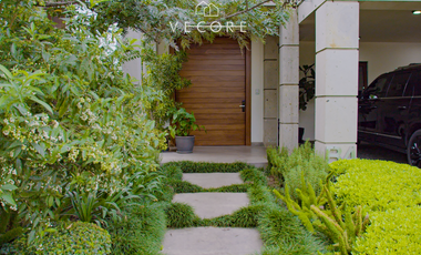 RESIDENCIA DE LUJO EN EXCLUSIVO FRACCIONAMIENTO, CAMPO LAGO, ZAPOPAN