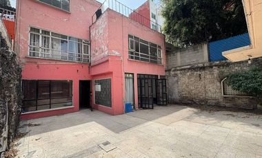 Casa en venta en la colonia Narvarte, a una cuadra de Parque Delta, B. J., CDMX.