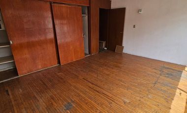 Casa en venta en la colonia Narvarte, a una cuadra de Parque Delta, B. J., CDMX.