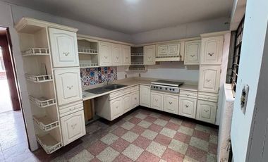 Casa en venta en la colonia Narvarte, a una cuadra de Parque Delta, B. J., CDMX.