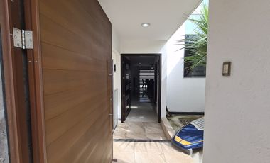 Casa en Venta Lomas del Sol con amplio Jardin