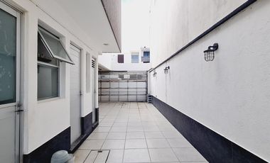 Casa en Venta Lomas del Sol con amplio Jardin