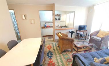 Depto 3d+1b Con Patio, Amoblado Y Estacionamiento.