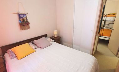 Depto 3d+1b Con Patio, Amoblado Y Estacionamiento.