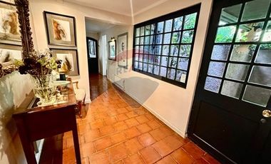 MARAVILLOSA!  EN CONDOMINIO, CERCA PORTAL