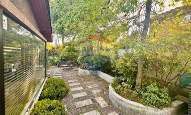 MARAVILLOSA!  EN CONDOMINIO, CERCA PORTAL