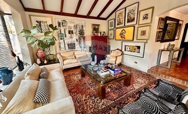 MARAVILLOSA!  EN CONDOMINIO, CERCA PORTAL