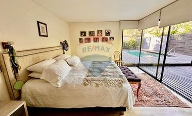 MARAVILLOSA!  EN CONDOMINIO, CERCA PORTAL