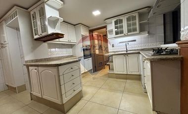 Un Dúplex de Lujo  a pasos de  Av. Alemania