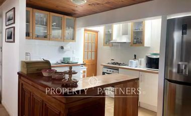 Maravillosa casa a orilla de Lago