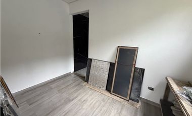 SE VENDE PERMUTA FINCA MODERNA EN CEJA ESTA EN UN 80% DE CONSTRUCCIÓN