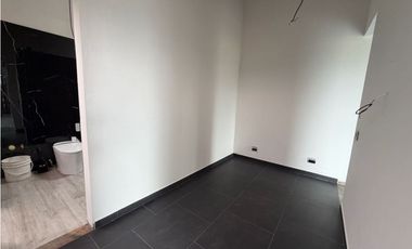 SE VENDE PERMUTA FINCA MODERNA EN CEJA ESTA EN UN 80% DE CONSTRUCCIÓN